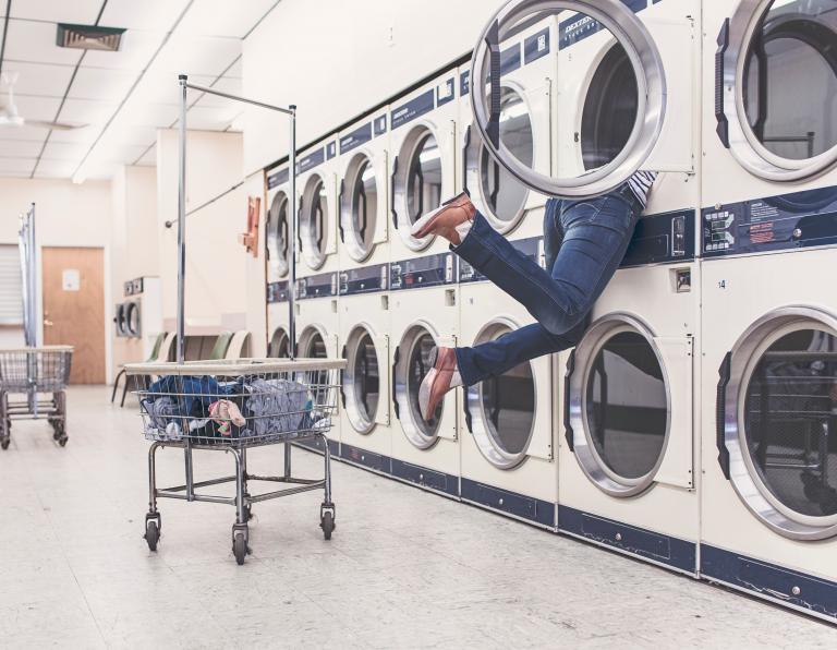 Ekwiwalent za pranie 2024 -  kto i kiedy go dostaje?