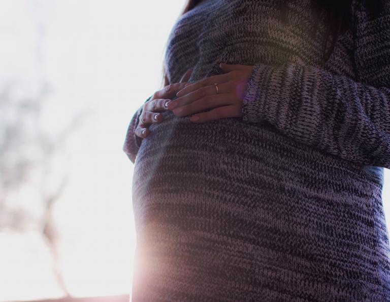 Ochrona kobiet w ciąży - jakie prawa mają ciężarne?