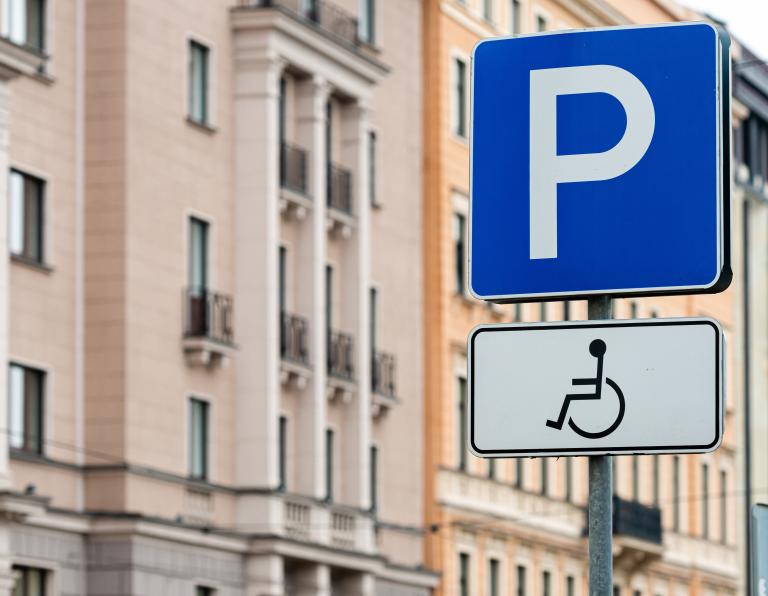 Wydanie karty parkingowej osobie z niepełnosprawnością ruchową