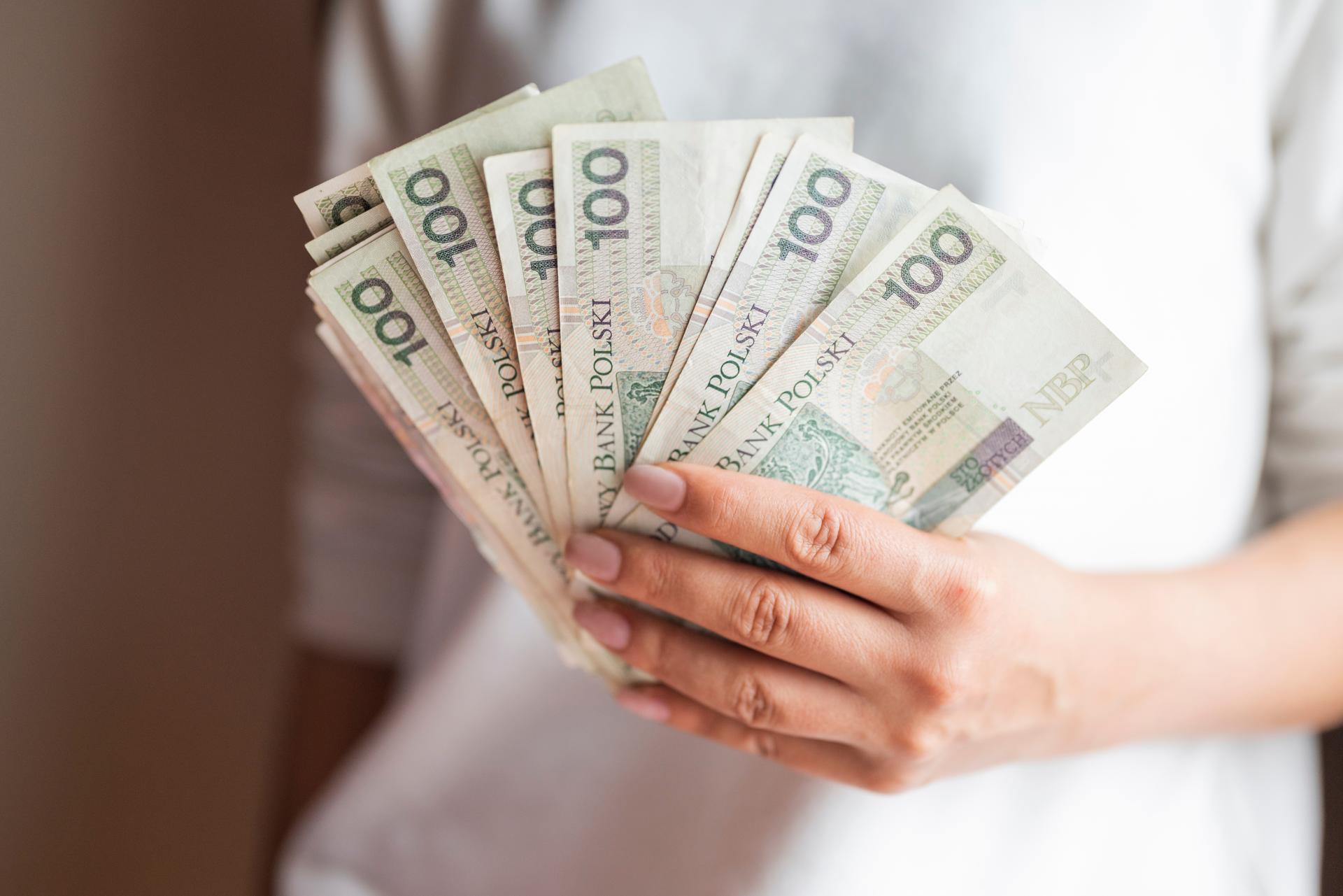 Zweryfikowane kryteria dochodowe oraz kwoty świadczeń pieniężnych z pomocy społecznej